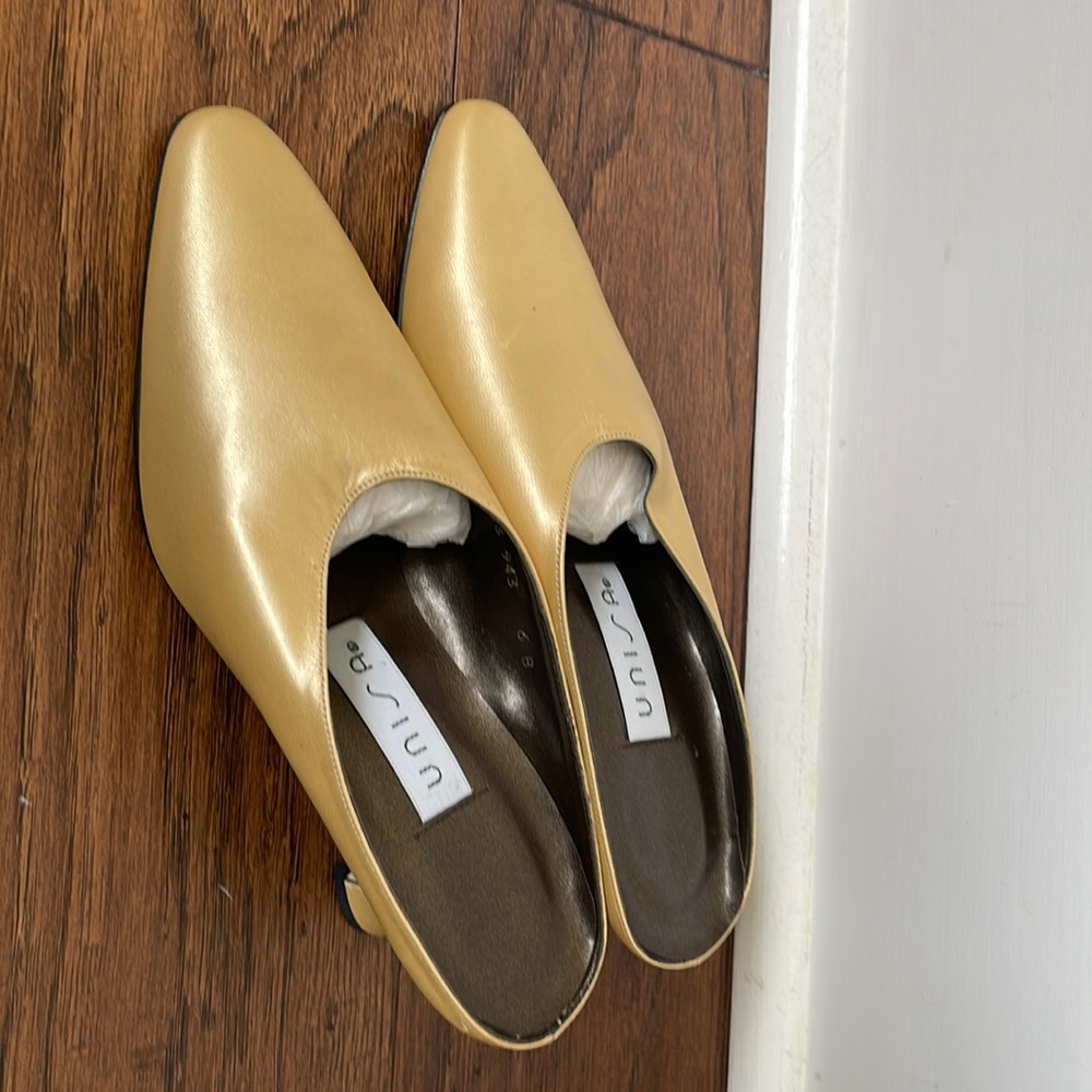 Lady slippers with heels